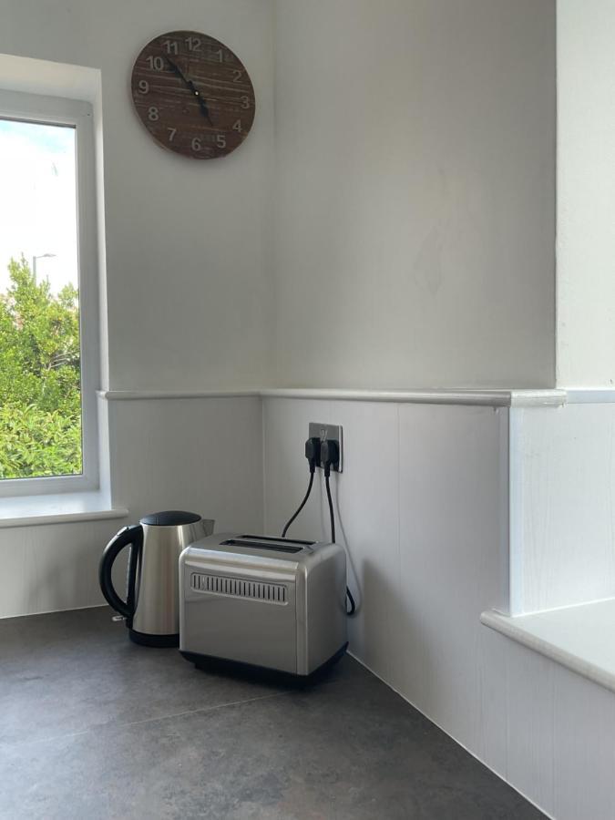 Large 2-Bedroom Maisonette With Free Parking Twickenham Exterior photo